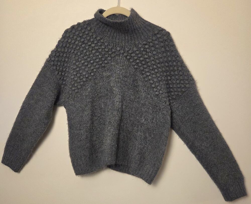 Free People Bradley Pullover Sweater in the Charcoal Heather Size L Bubble Knit